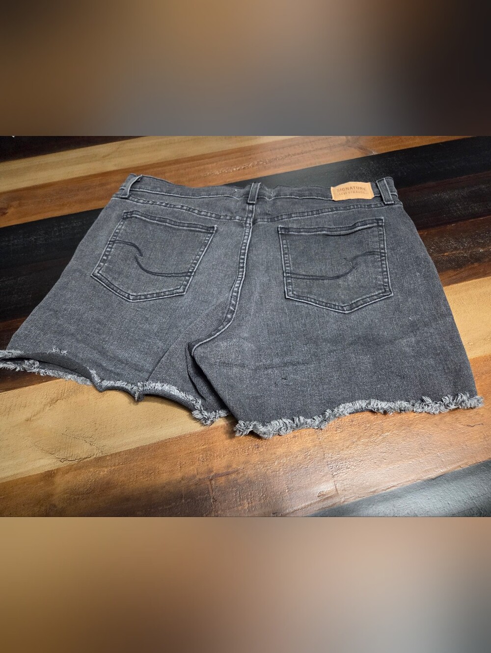 Womens Levi High Rise Shorts - Picture 2 of 8